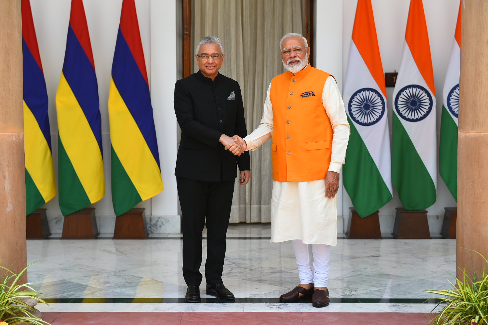 INDIA AND MAURITIUS: COOPERATING TO ENSURE COLLECTIVE MARITIME SECURITY -  National Maritime Foundation